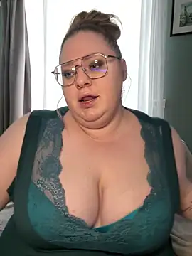 Snapshot of Chloe_WS chatting on 02/21/25, 12:50 Chloe WS online show from 02/21/25, 12:50