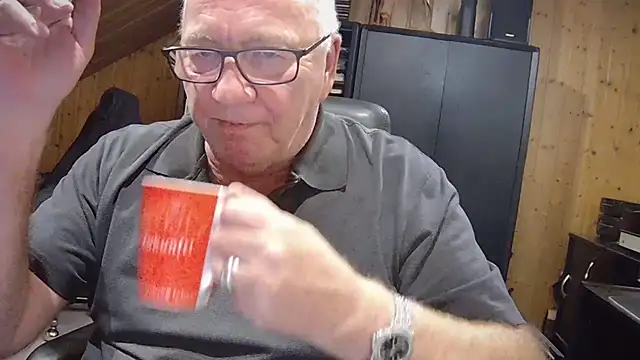 biggandybig online show from 10/31/25, 03:40