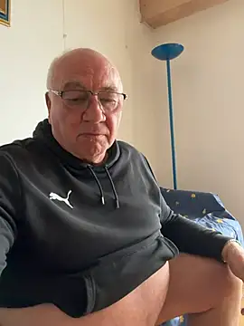 biggandybig online show from 04/11/26, 07:56