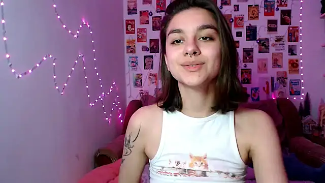 Snapshot of Celine_Dionn chatting on 12/15/24, 07:10 Celine Dionn online show from 12/15/24, 07:10