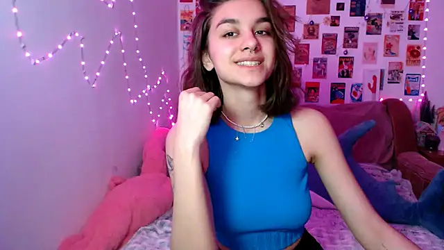 Snapshot of Celine_Dionn chatting on 12/21/24, 03:42 Celine Dionn online show from 12/21/24, 03:42