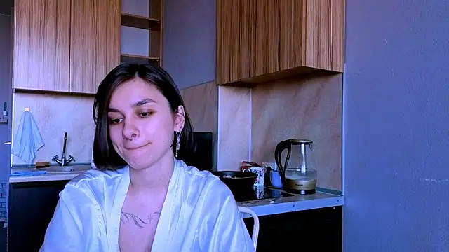 Snapshot of Celine_Dionn chatting on 06/18/26, 09:14 Celine Dionn online show from 06/18/26, 09:14