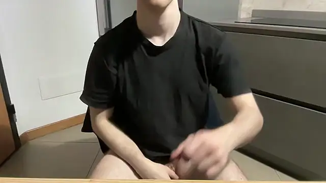 Snapshot of marguiabc chatting on 01/18/25, 11:22 marguiabc online show from 01/18/25, 11:22