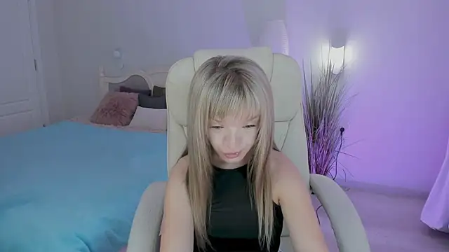 Snapshot of Eva_Rosec chatting on 09/13/25, 05:51 Eva Rosec online show from 09/13/25, 05:51