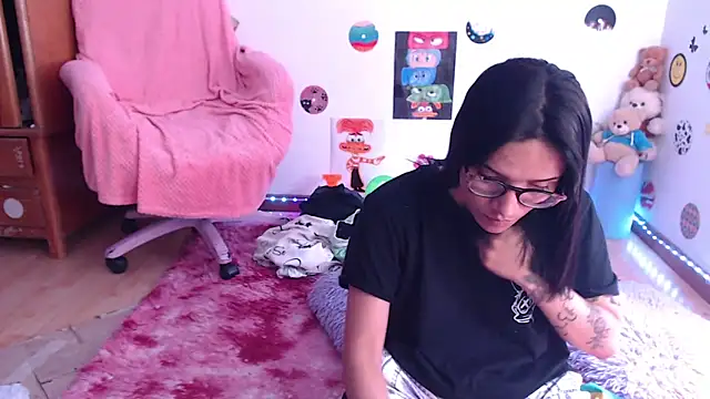 Yaumiko online show from 03/09/25, 04:22