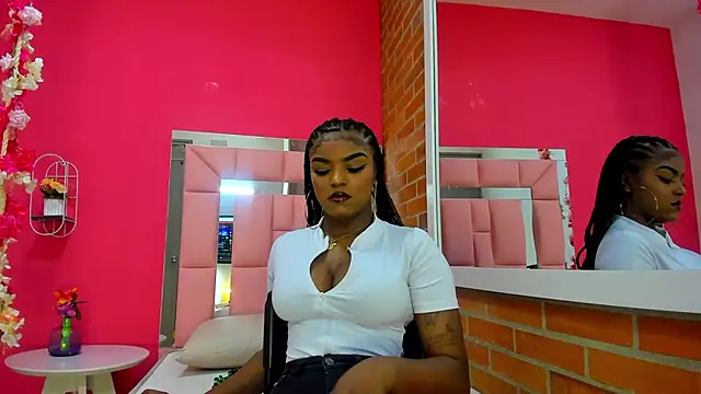 Snapshot of malu_horny_69 chatting on 12/09/24, 07:18 malu horny 69 online show from 12/09/24, 07:18