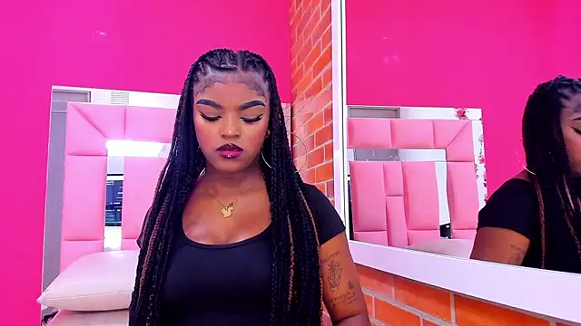 Snapshot of malu_horny_69 chatting on 12/14/24, 07:25 malu horny 69 online show from 12/14/24, 07:25