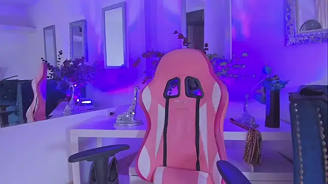 Snapshot of Loremhotsex chatting on 02/08/25, 12:50 Loremhotsex online show from 02/08/25, 12:50