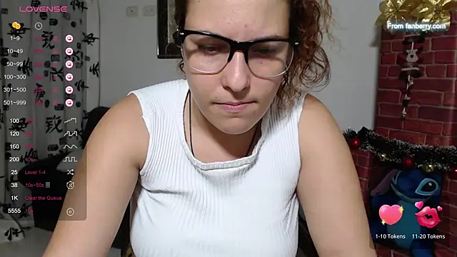 Snapshot of alexia_87 chatting on 12/10/24, 11:40 alexia 87 online show from 12/10/24, 11:40