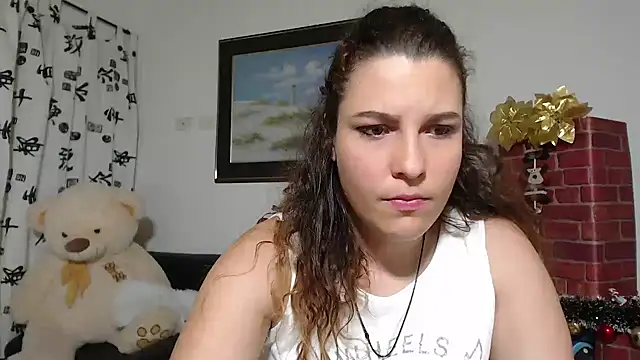 Snapshot of alexia_87 chatting on 12/14/24, 02:34 alexia 87 online show from 12/14/24, 02:34