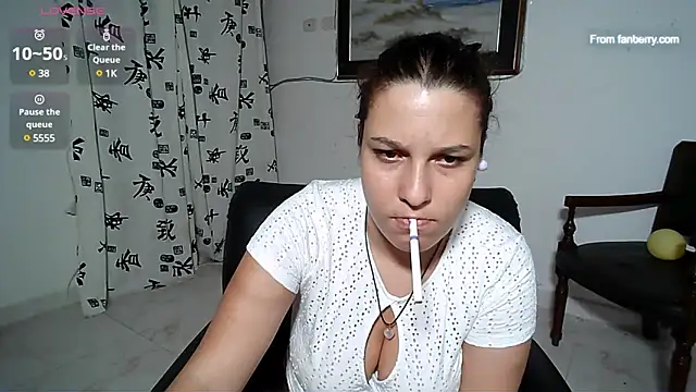 Snapshot of alexia_87 chatting on 01/17/25, 01:57 alexia 87 online show from 01/17/25, 01:57