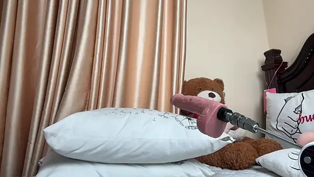 SexyAudreyFuck online show from 09/27/25, 12:04