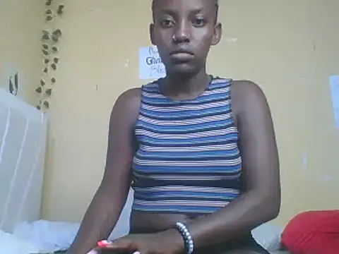 Snapshot of HoLy-ViRgiN chatting on 02/13/25, 12:43 HoLy-ViRgiN online show from 02/13/25, 12:43