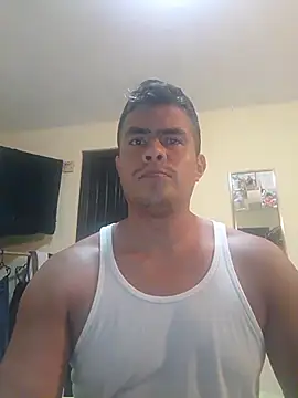 Snapshot of lozter345 chatting on 04/08/26, 12:21 lozter345 online show from 04/08/26, 12:21