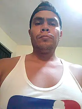 Snapshot of lozter345 chatting on 04/08/26, 11:37 lozter345 online show from 04/08/26, 11:37