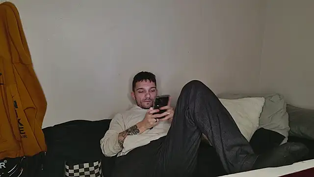 Snapshot of JackDesFeux chatting on 01/13/25, 04:39 JackDesFeux online show from 01/13/25, 04:39