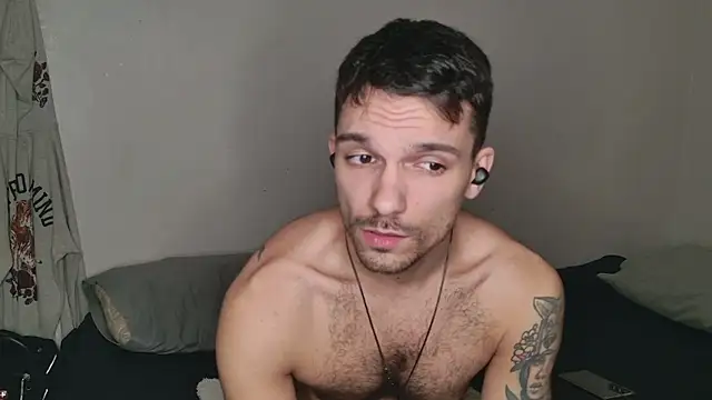 Snapshot of JackDesFeux chatting on 03/19/25, 03:20 JackDesFeux online show from 03/19/25, 03:20
