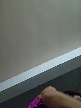 Snapshot of Brunna_Ella chatting on 01/08/25, 01:21 Brunna Ella online show from 01/08/25, 01:21