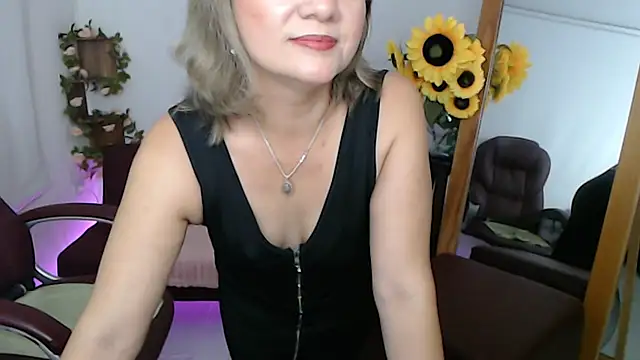 Snapshot of ana_milf chatting on 07/21/26, 02:19 ana milf online show from 07/21/26, 02:19