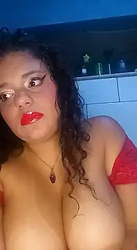 Snapshot of Thifanyvip22 chatting on 01/12/25, 02:14 Thifanyvip22 online show from 01/12/25, 02:14