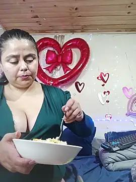 celestehot707rs online show from 04/15/26, 08:31