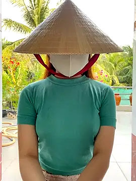 BabyThree  online show from 11/14/25, 08:35