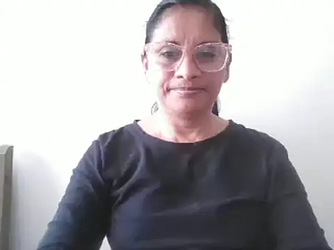 Snapshot of titssmall123 chatting on 12/25/24, 02:13 titssmall123 online show from 12/25/24, 02:13