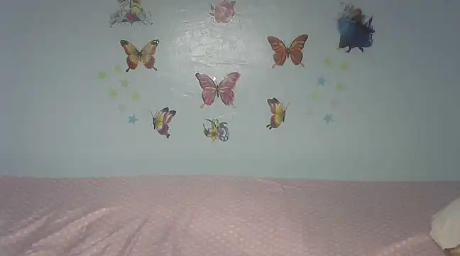 laetitia  online show from 02/28/25, 08:28