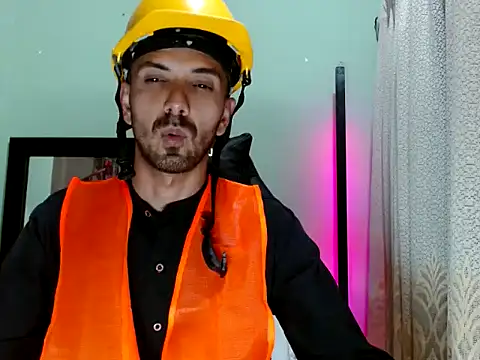 Tomas Tylor online show from 03/18/26, 02:15