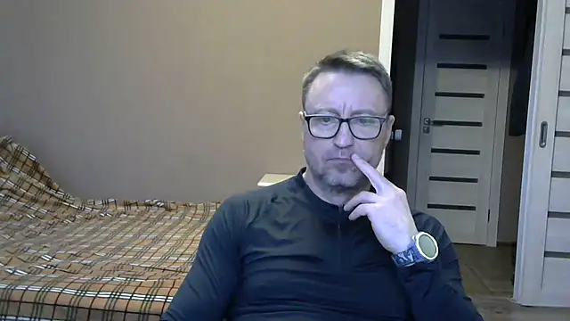 Snapshot of HarrySnake chatting on 12/06/24, 10:27 HarrySnake online show from 12/06/24, 10:27