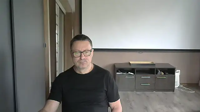 Snapshot of HarrySnake chatting on 10/02/25, 08:10 HarrySnake online show from 10/02/25, 08:10