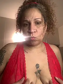 Snapshot of ladycreamypr2 chatting on 02/11/26, 04:06 ladycreamypr2 online show from 02/11/26, 04:06