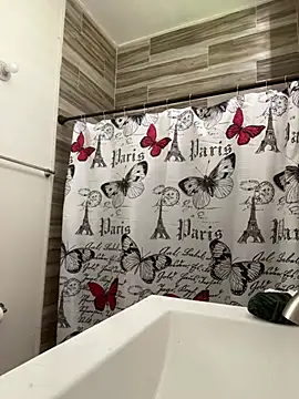 ladycreamypr2 online show from 03/23/26, 11:25