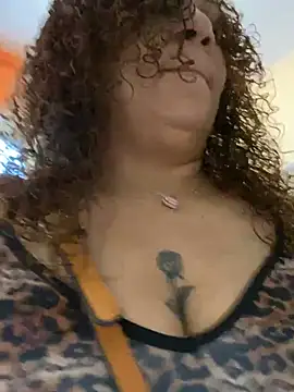 ladycreamypr2 online show from 04/18/26, 12:20