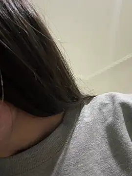 Snapshot of Yulia_sx chatting on 01/11/25, 01:37 Yulia sx online show from 01/11/25, 01:37