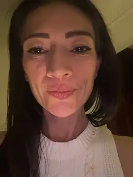 Snapshot of Yulia_sx chatting on 01/12/25, 01:11 Yulia sx online show from 01/12/25, 01:11