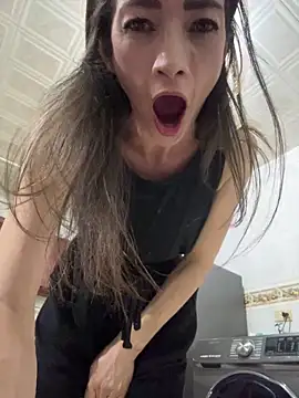 Snapshot of Yulia_sx chatting on 03/05/25, 02:36 Yulia sx online show from 03/05/25, 02:36