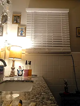 LongandEasy77 online show from 12/20/25, 10:11