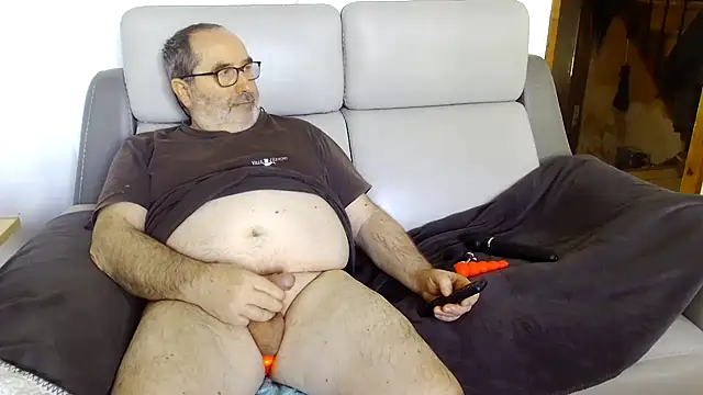 Snapshot of gillou1234 chatting on 03/07/25, 09:07 gillou1234 online show from 03/07/25, 09:07