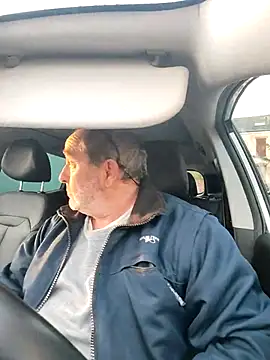 gillou1234 online show from 11/10/25, 07:29