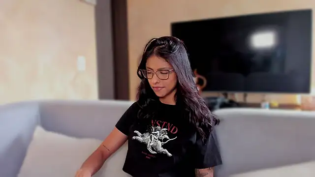 mariana lopez1 online show from 09/18/25, 08:33