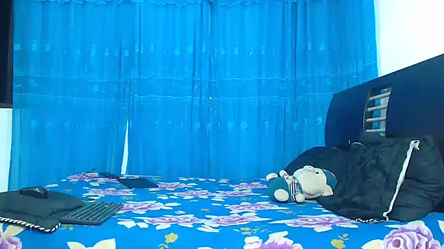 Hot Sharks  online show from 10/16/25, 10:27