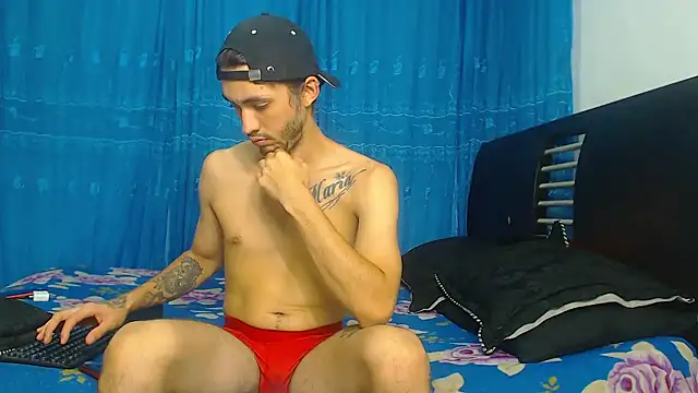 Hot Sharks  online show from 10/30/25, 09:00