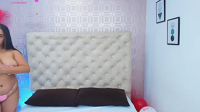 Sara Desire online show from 02/14/25, 12:25