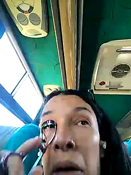 Snapshot of rebekka_simpson chatting on 02/01/25, 02:13 rebekka simpson online show from 02/01/25, 02:13