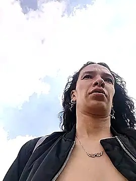 rebekka simpson online show from 11/21/25, 05:00