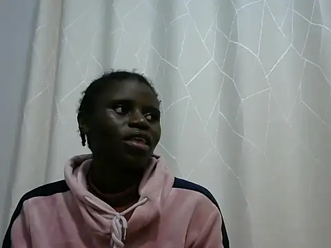 Snapshot of hottgirlval chatting on 06/18/26, 05:39 hottgirlval online show from 06/18/26, 05:39