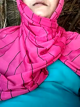 Snapshot of Hot-rubina chatting on 01/22/25, 09:24 Hot-rubina online show from 01/22/25, 09:24