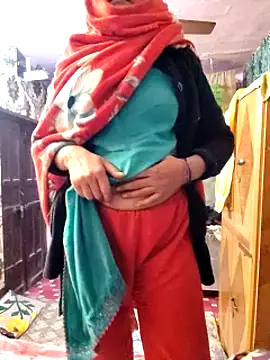 Snapshot of Hot-rubina chatting on 01/23/25, 06:39 Hot-rubina online show from 01/23/25, 06:39