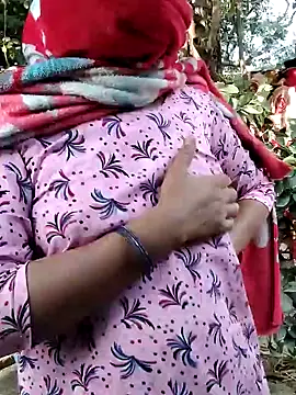 Snapshot of Hot-rubina chatting on 02/01/25, 03:41 Hot-rubina online show from 02/01/25, 03:41